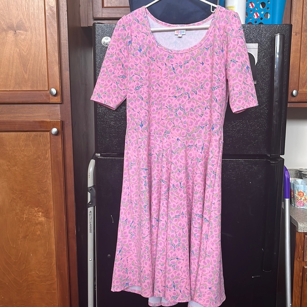 Lularoe pink flower pattered dress